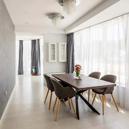 The Summer Apart Otel