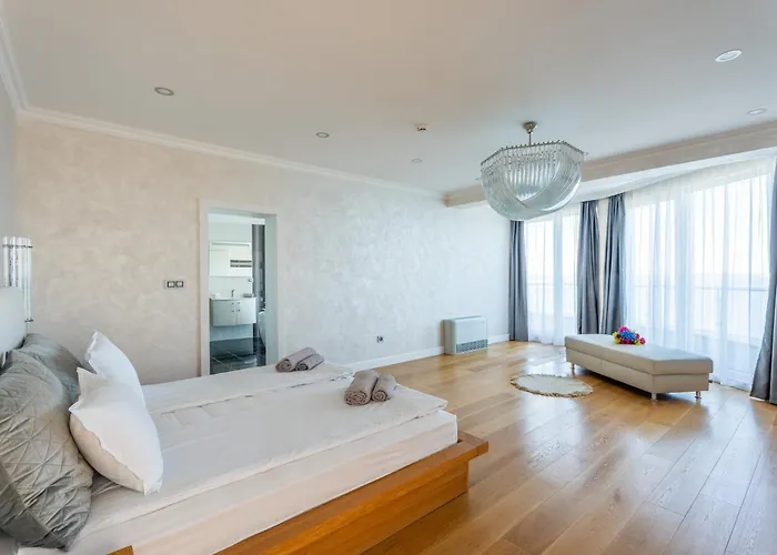 Апартхотел The Summer